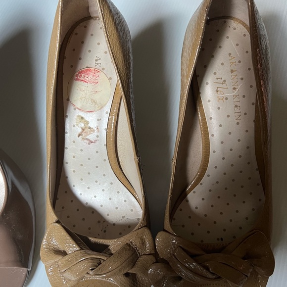 Heels 👠 2 pairs - Picture 3 of 6